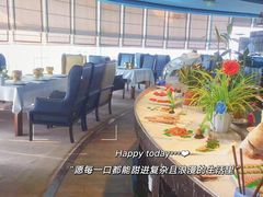-云顶旋转自助景观餐厅