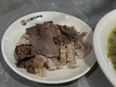 -何永光123鲜牛肉馆(1号店)