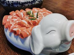 海猪梅花肉-红鼎豆捞·非遗鲍皇汤火锅(宝丰路店)