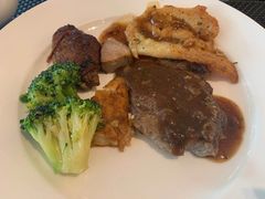 -圣丰索菲特·2 On 988 Café 自助餐厅