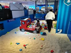 -Land Mark蓝马乐园(华联武夷购物中心店)