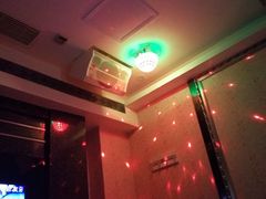 -缤纷KTV(东方新城店)