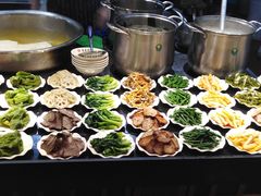 -八一路好吃街(雨田商务大厦店)