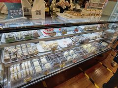面包甜点陈列柜-新侨三宝乐面包店(崇文门店)