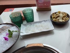 -喃喃椰·糟粕醋椰子鸡火锅(七堡花园店)