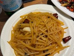 -肆海小川菜酒馆Wine Bistro (青年路店)