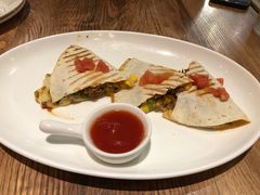 -玛格萝妮(汇智国际商业中心店)