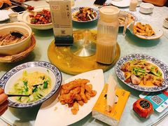 -泉畔人家·老济南经典鲁菜(大明湖店)