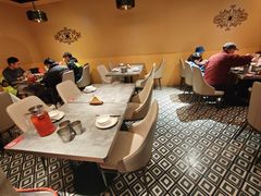 大堂-耶里夏丽·丝路新疆菜·清真食品(徐家汇臻选店)