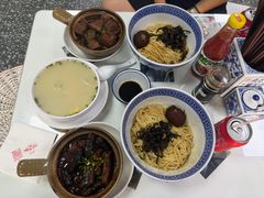 -沪西老弄堂面馆(定西路店)