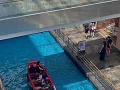-滨海湾金沙购物商场