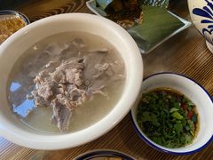 -蜗牛小馆醉乡民谣云南菜(惠新西里店)