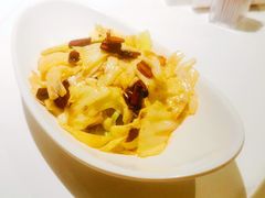 炝炒手撕包菜-川味堂·四川豆花(八卦岭店)