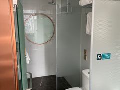 -忆江南酒店(交通大学咸宁路地铁站店)