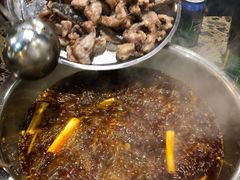 梭边鱼-肖肖酸萝卜鱼火锅(总店)