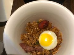 -穹六人间 people 6(岳阳路店)