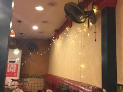 -玛格萝妮比萨屋(陆家浜路店)
