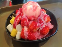 草莓冰淇淋-鲜芋仙(徐州彭城一号店)