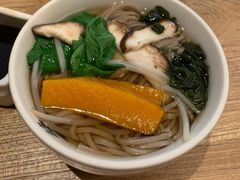 锅烧乌冬-隐泉之语日式料理(王府中环店)