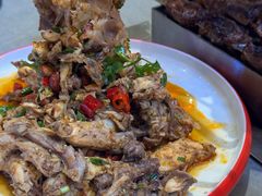 老式拌鸡架-三炮儿烧烤·羊锅·铁锅炖(南京首店)