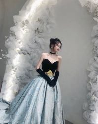 -艾米丽婚纱礼服