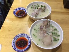 -雷祖芳老妈蹄花店