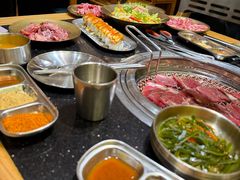 -韩烧牛中牛·甄选黑牛烤肉(黑金店)