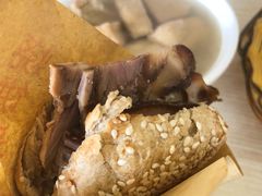 -洪峰浩老北京烧饼夹肉(角门路店)
