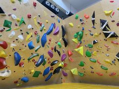 -问山MountQuest攀岩馆