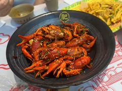 -肥肥虾庄·金牌油焖大虾(汉口城市广场店)