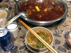 -肖肖酸萝卜鱼火锅(总店)