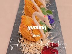 和牛天鹅酥-广州富力丽思卡尔顿酒店·丽轩·粤菜