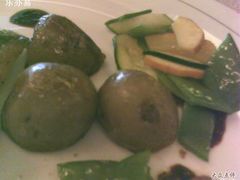 主菜海鲈鱼的配菜-北京建国饭店杰斯汀法餐厅