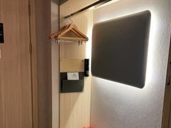 -深圳龙华大浪商业中心亚朵X酒店