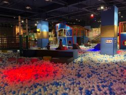 -幻贝家儿童乐园(武汉永旺梦乐城店)