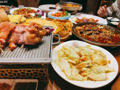 -老滇山寨•云南特色菜•地方菜•民族风情歌舞表演(金碧店)