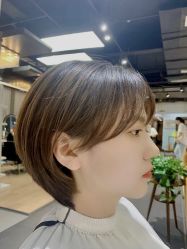 -FRIDAY星期五专业美发沙龙