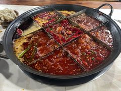 -正南齊北重庆老火锅(光华村直营店)