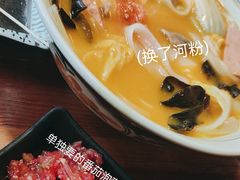 野山椒肥牛汤面-源一咖啡馆(麒麟巷步行街店)