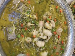 -有红鸡毛店·川菜(建设路店)