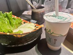 -湊湊火锅·茶憩(杭州湖滨银泰in77店)