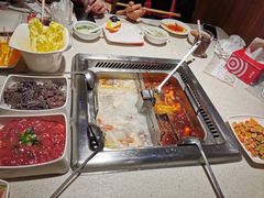 -海底捞火锅鲜切牛肉主题店(长寿路店)