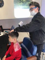 -PE SALON
