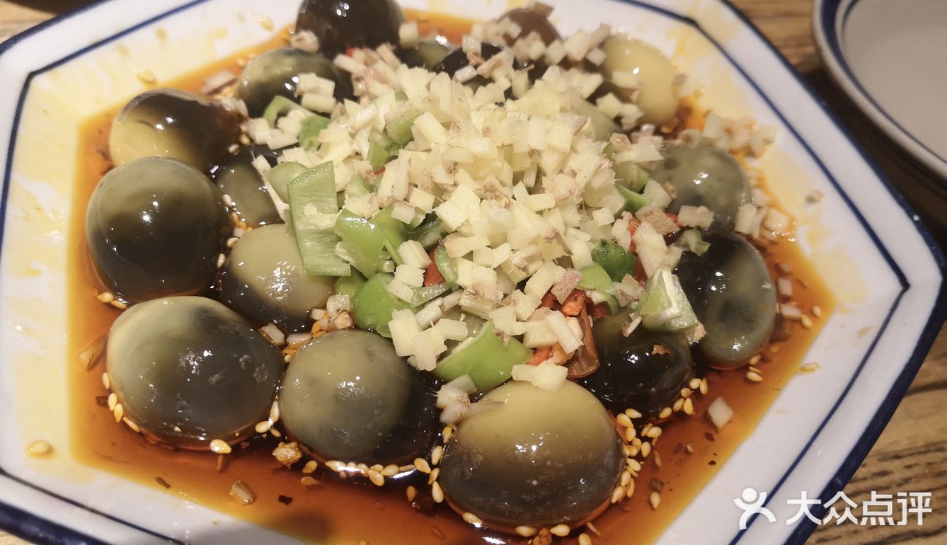 感觉东营的川菜馆都一个模式，很神奇！