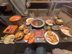 -牛YO寿喜烧·铁板烧和牛火锅自助(市府恒隆店)