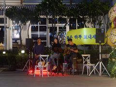 -滨海尚泰美食广场