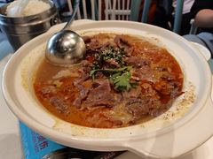 自制不老牛肉汤锅-付掌柜在成都·热炒砂锅集(金禾店)