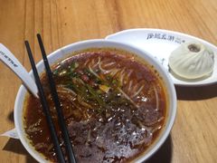 -凤起龙游老面包子(凯德晶品店)