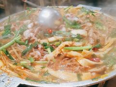 牛肉八带鱼饼土豪锅-京玉菲饭店(李村店)