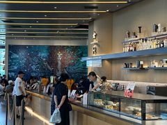-星巴克臻选(上海合生汇1F店)